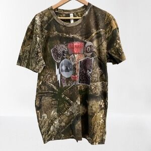 NEW Coyote Ugly Realtree Women's‎ Graphic Print Camo Tee Shirt Large